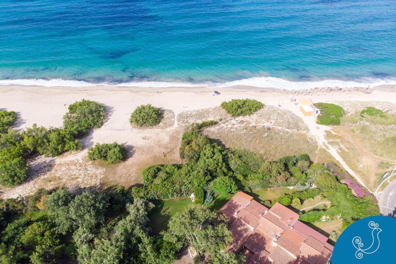 Villa Turchese - Exclusive Dimora On The Beach Geremèas Extérieur photo